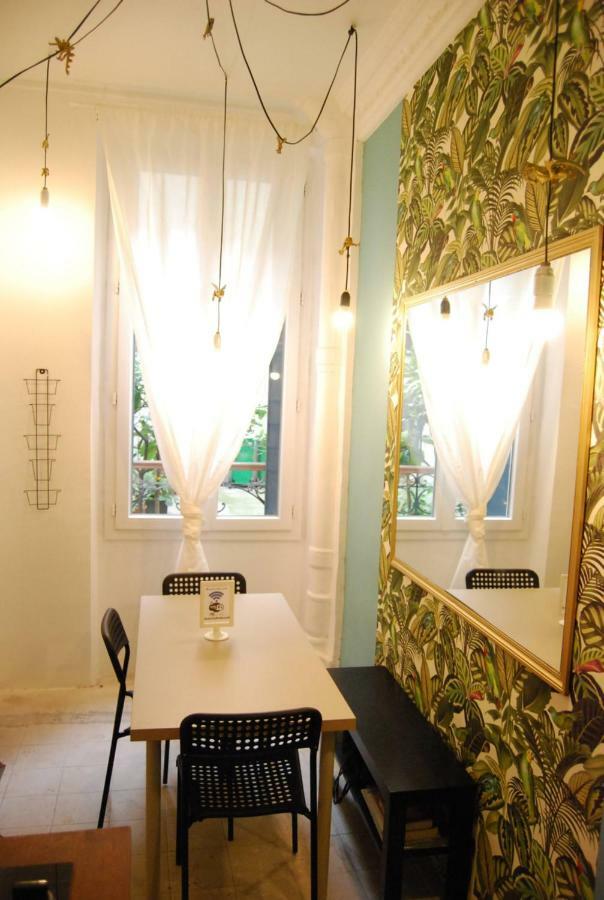 Arty 20m² District Of Batignolles * Parijs